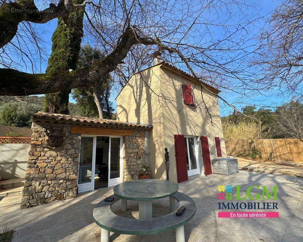 Maison à PLAN-DE-LA-TOUR