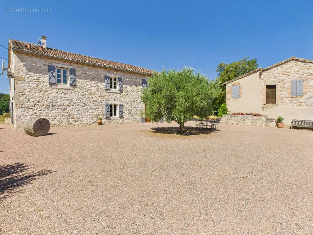 Maison à CASTELNAU-DE-MONTMIRAL