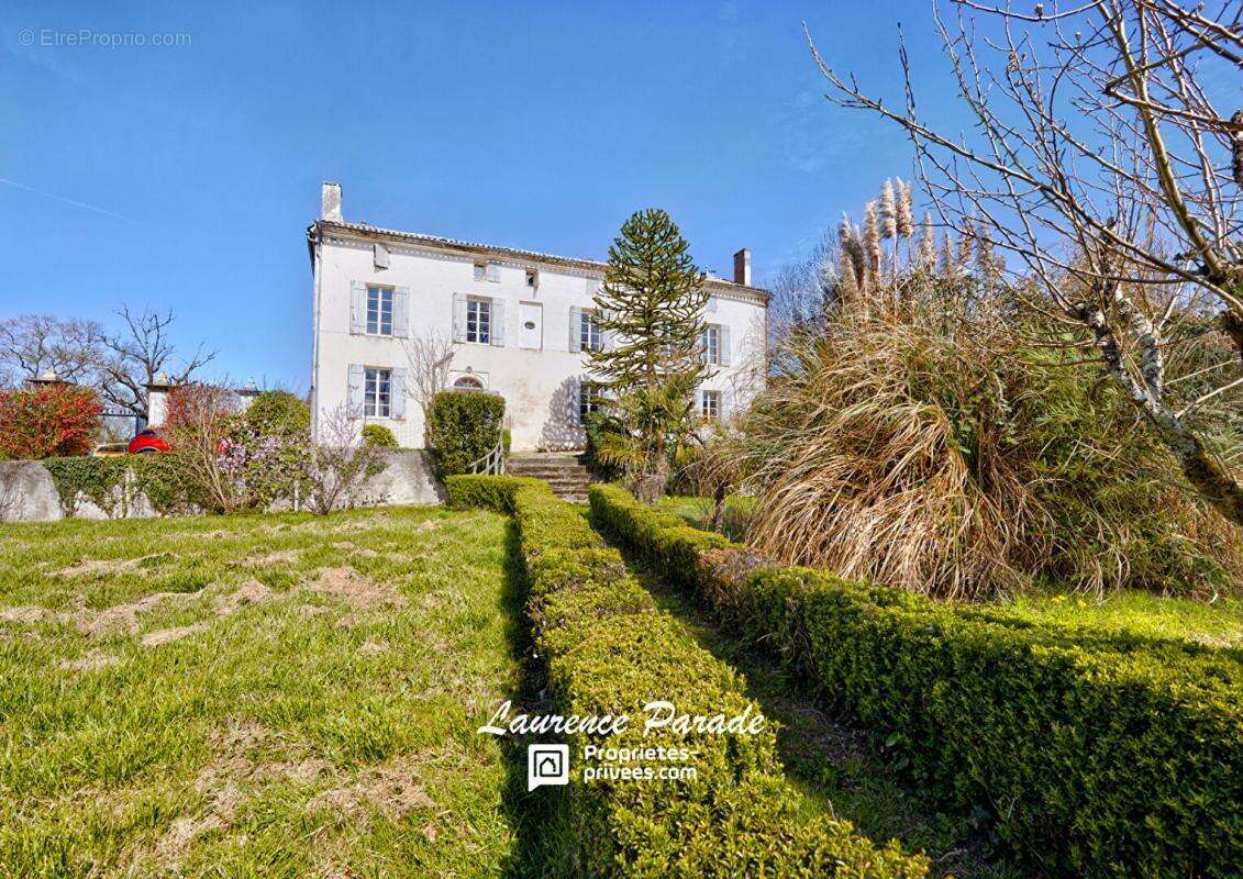 Maison, annexes puits parc ruisseau - photo 2