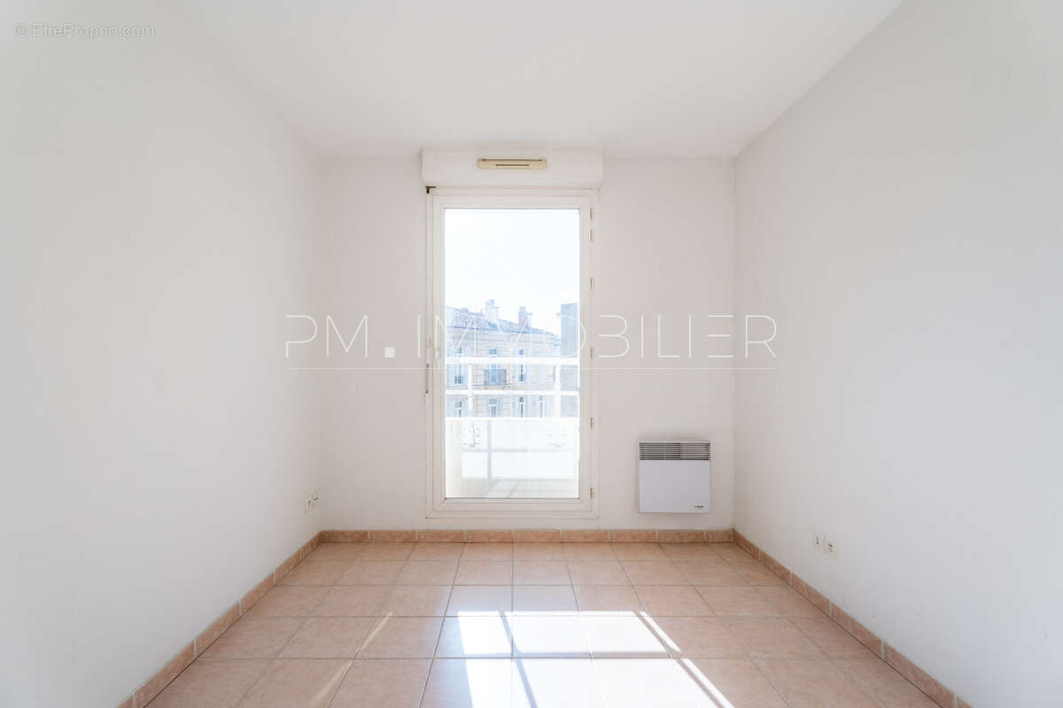 Appartement à MARSEILLE-5E