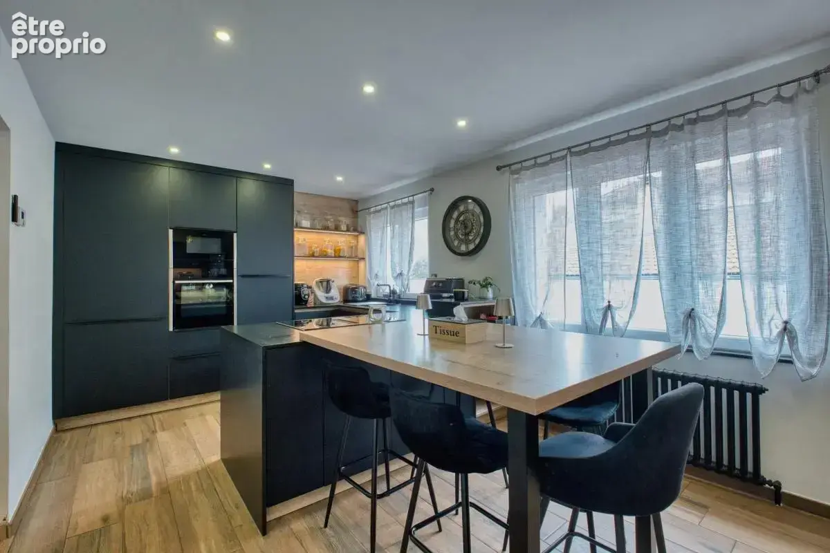 Maison de 8 pièces de 225 m² à Lemud - photo 10