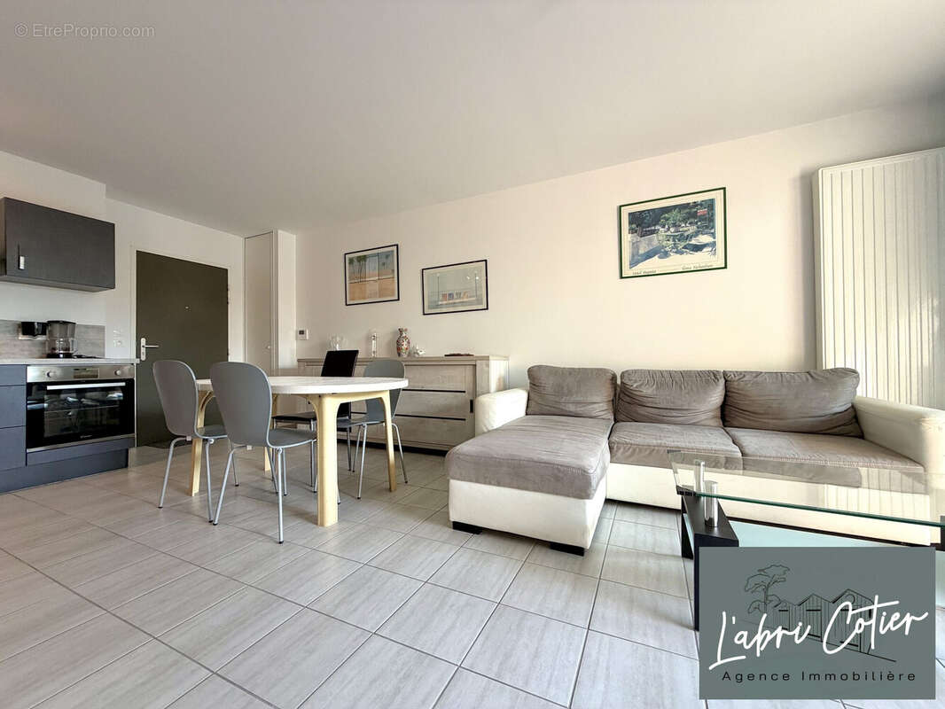 Pièce de vie - Appartement à NOTRE-DAME-DE-RIEZ