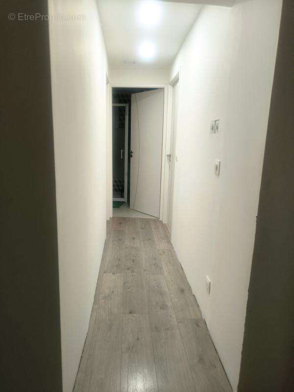 Maison + patio + garage - photo 7