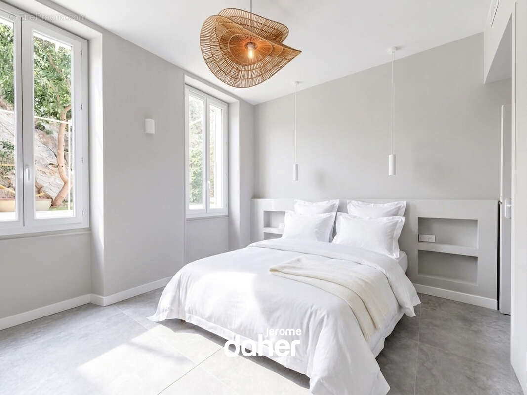 Appartement à MARSEILLE-7E