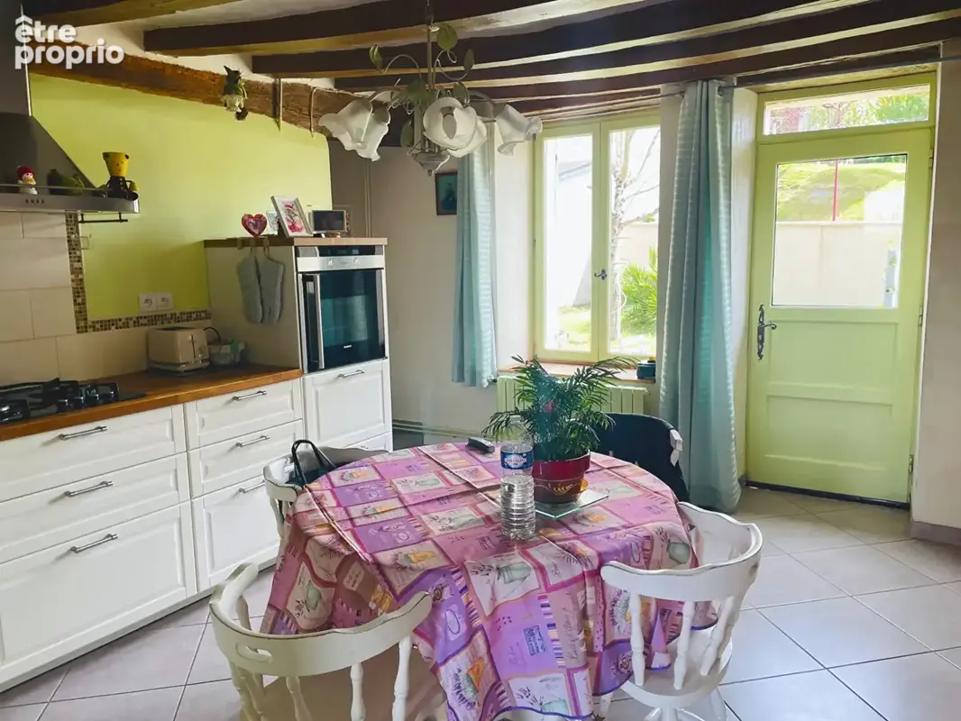 Longère en pierre 180 m² avec dépendances / Charme de l'ancien à Cussay - photo 5