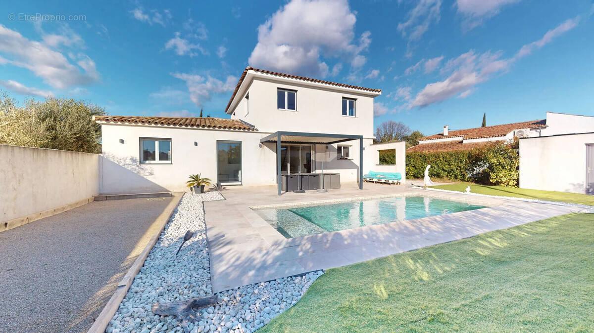 Maison à PUGET-SUR-ARGENS