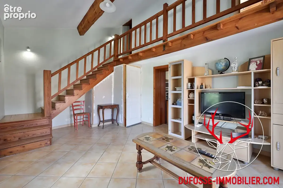 Vernaison 69390  Propriété.  172 m²  Deux maisons  Dépendances et  terrain . - photo 8