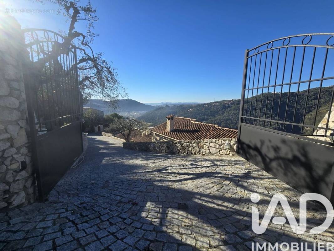 Photo 1 - Maison à DRAP