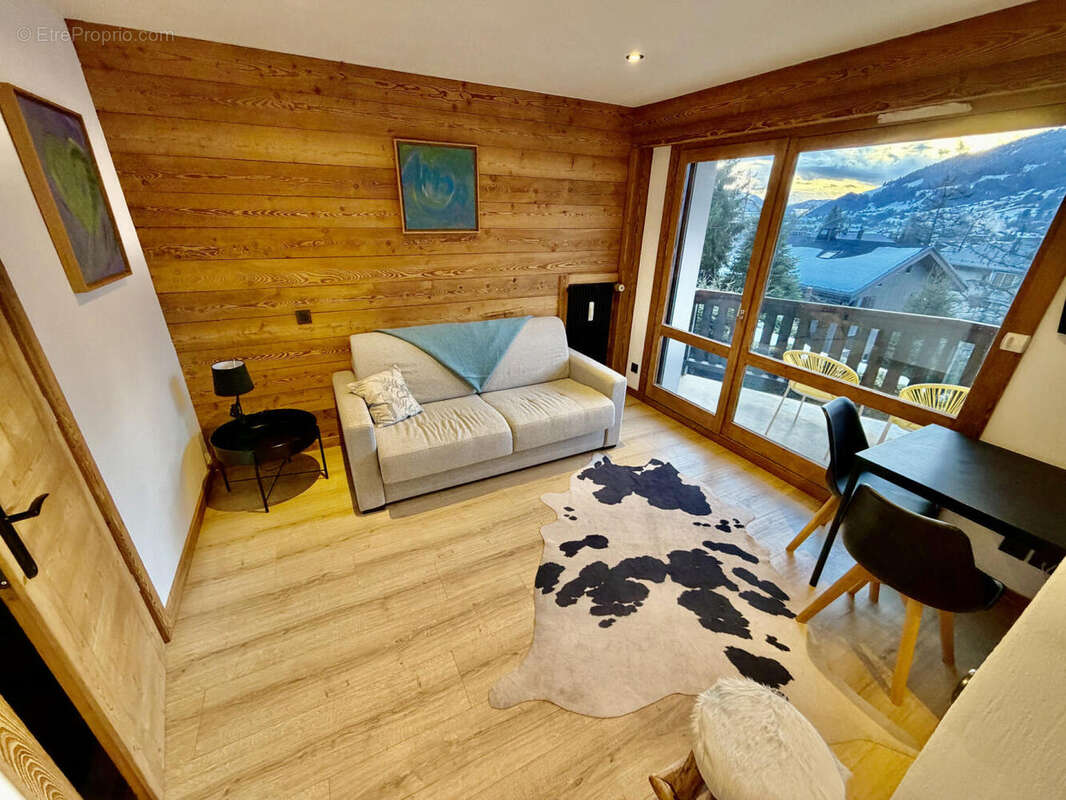 salon + - Appartement à MEGEVE
