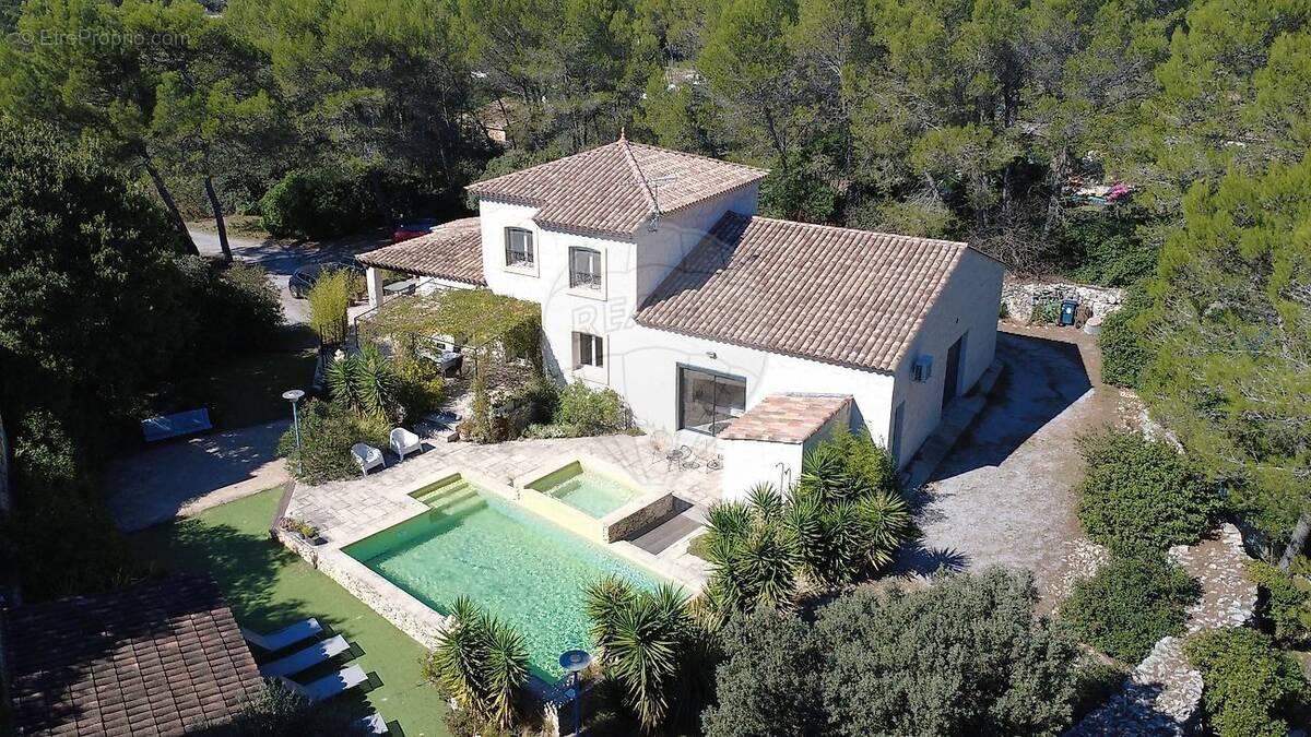 Maison à NIMES