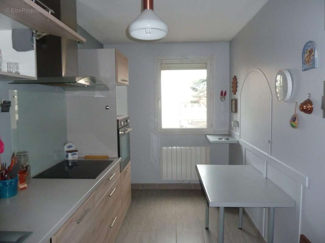 Appartement à LYON-8E