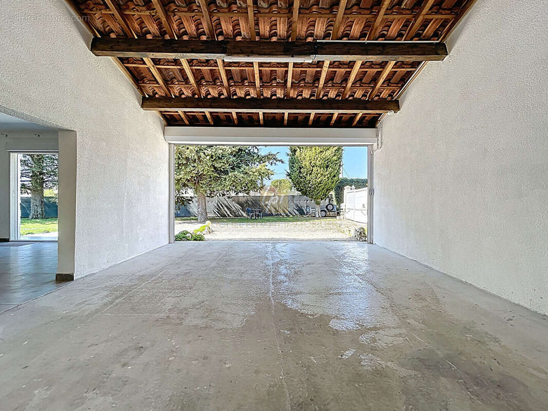 Terrain à CARPENTRAS