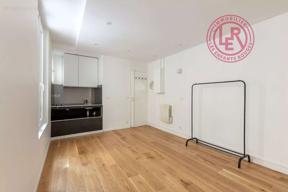 Appartement à PARIS-3E