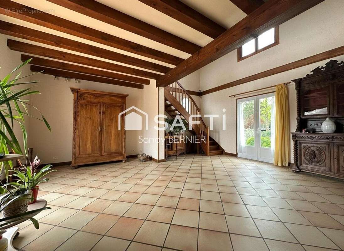 Photo 6 - Maison à NOUAILLE-MAUPERTUIS