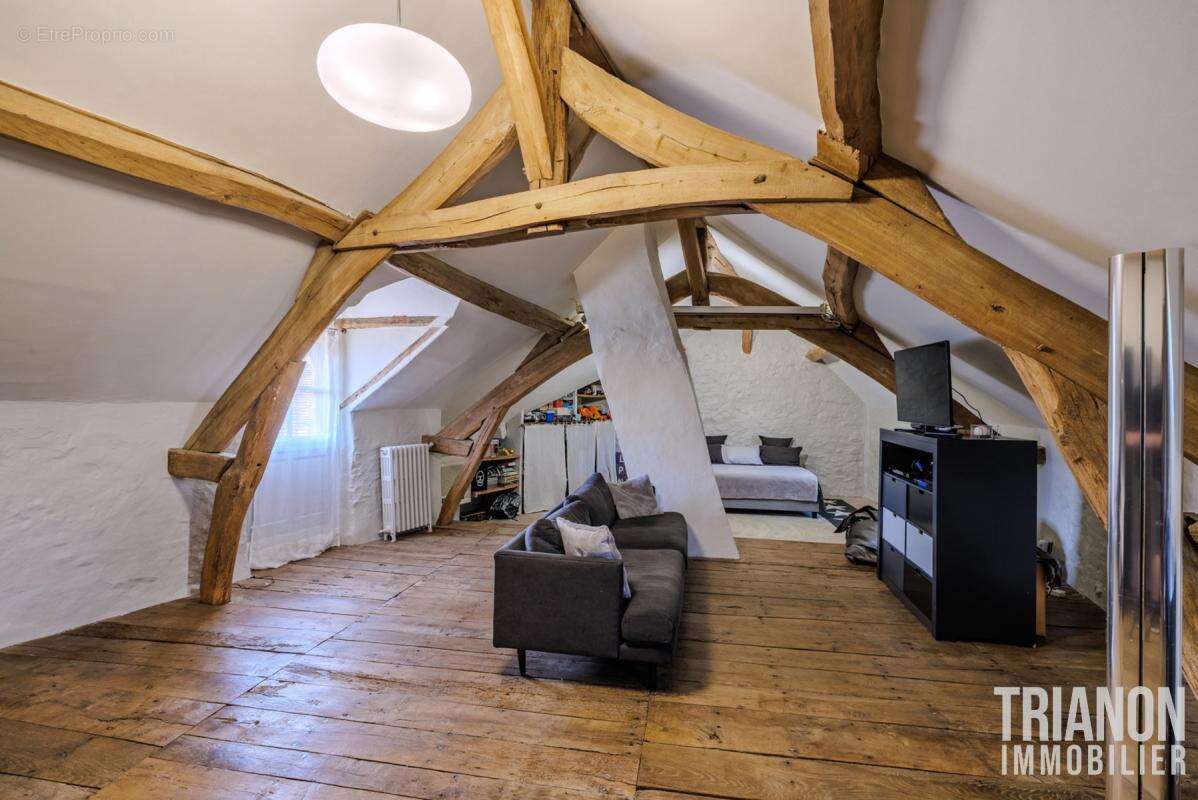 Maison à FEUCHEROLLES