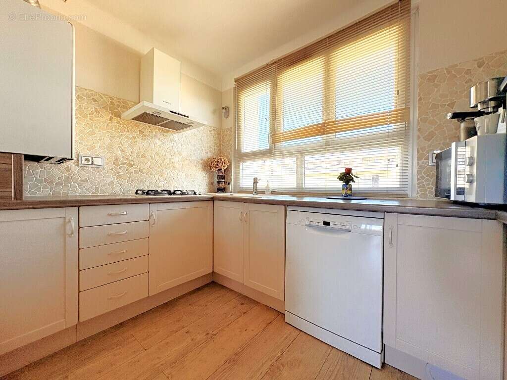 Appartement 55 m² à Annecy  - photo 9
