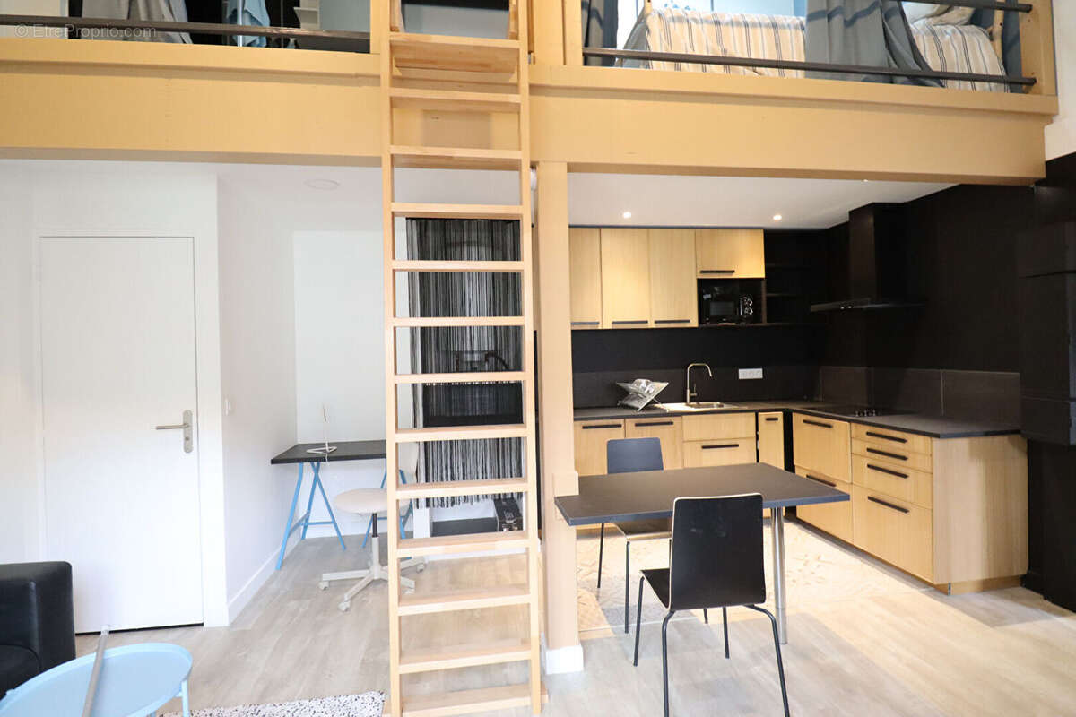 Appartement à SAINT-ETIENNE