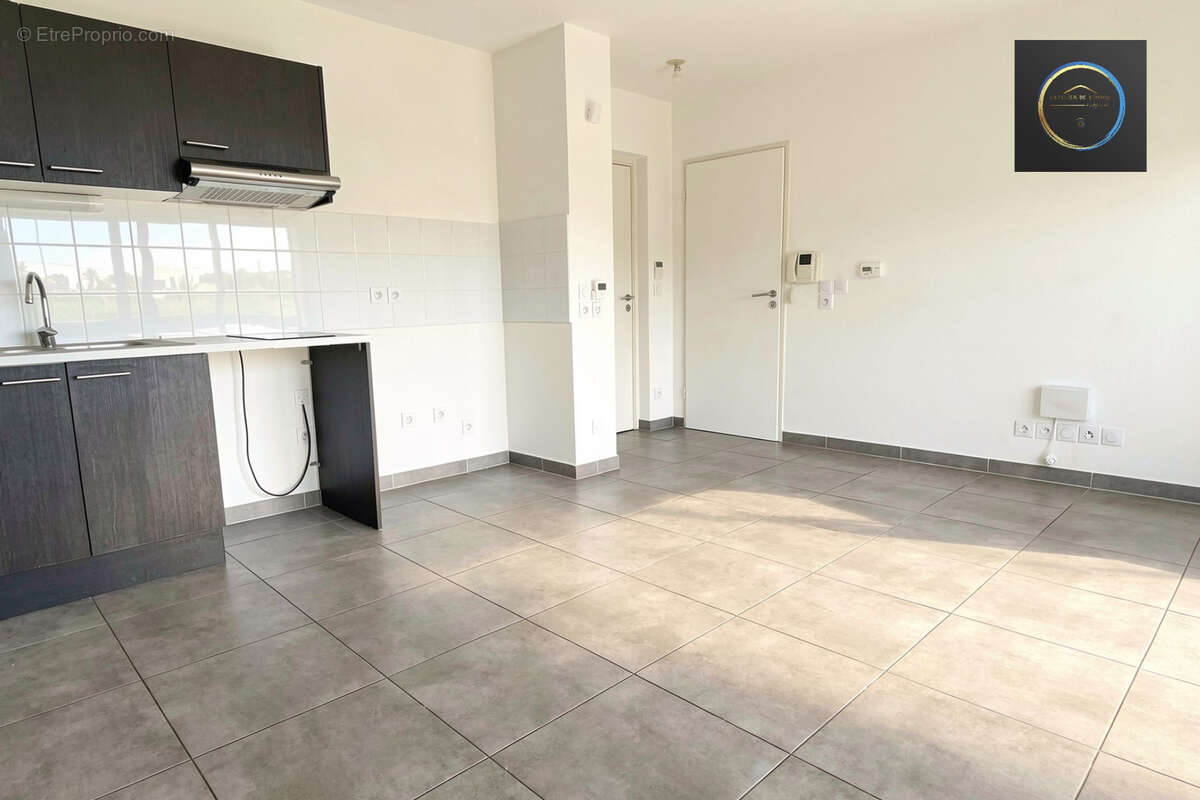 T2 avec grande terrase et garage - photo 7