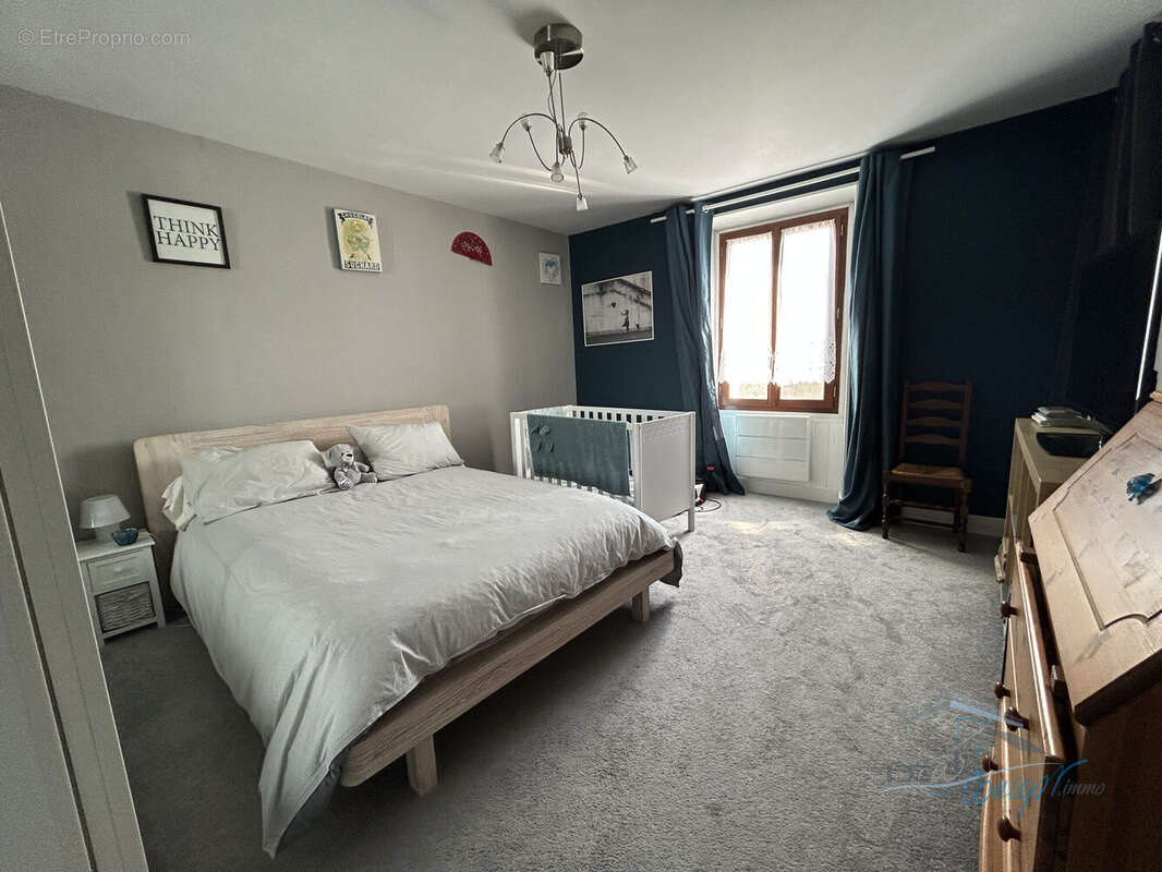 Maison à BOURAY-SUR-JUINE