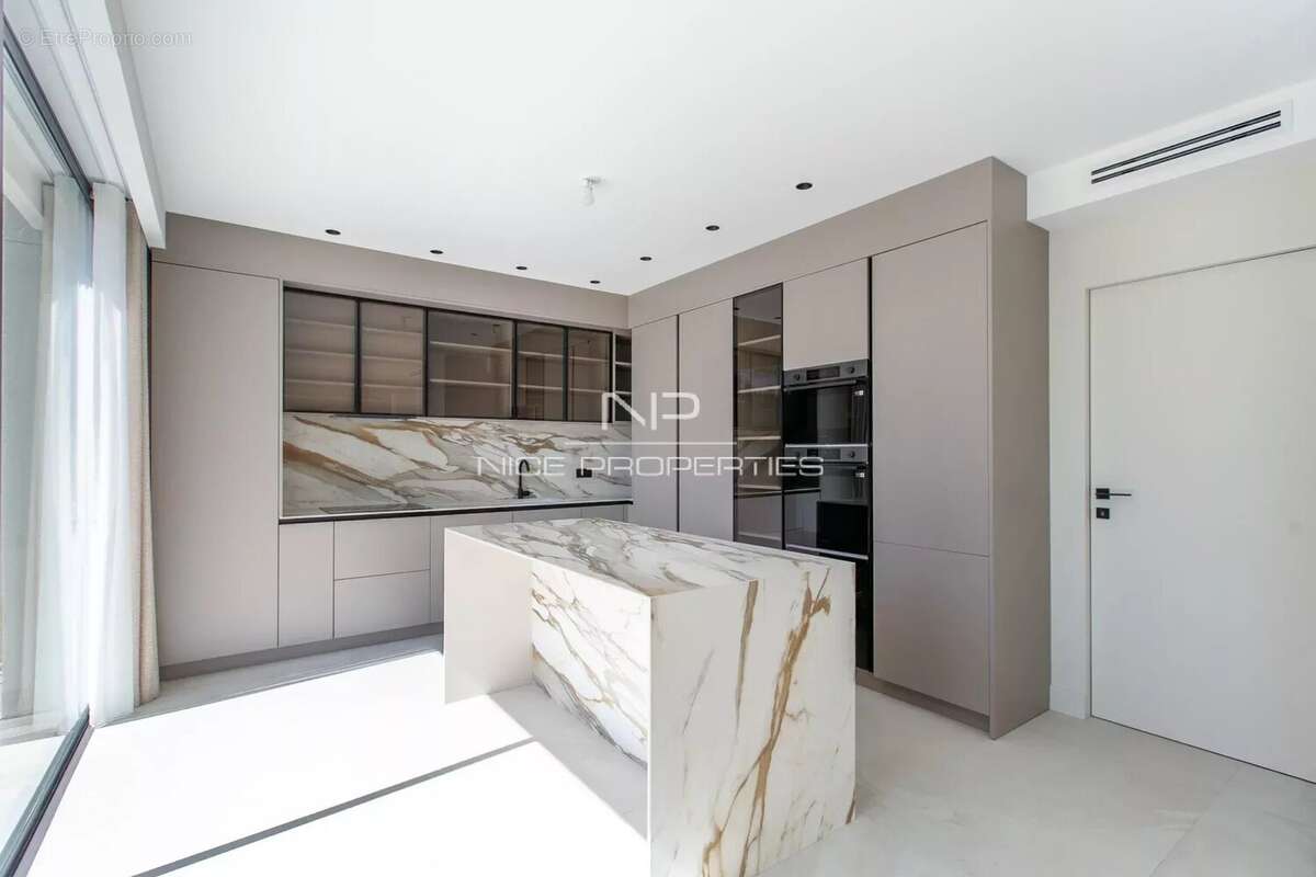 Maison à MOUANS-SARTOUX