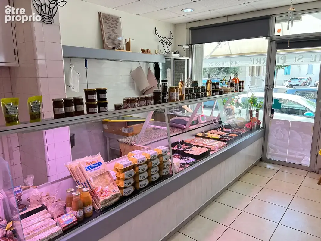 Fonds de commerce Marseille 50 m2 - BOUCHERIE - TRAITEUR - Place commerçante - photo 4
