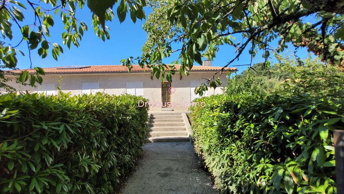 Maison 128 m² à Saint-Aubin-De-Medoc  - photo 19
