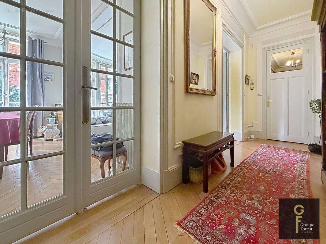 hall 1er - Appartement à LA MADELEINE