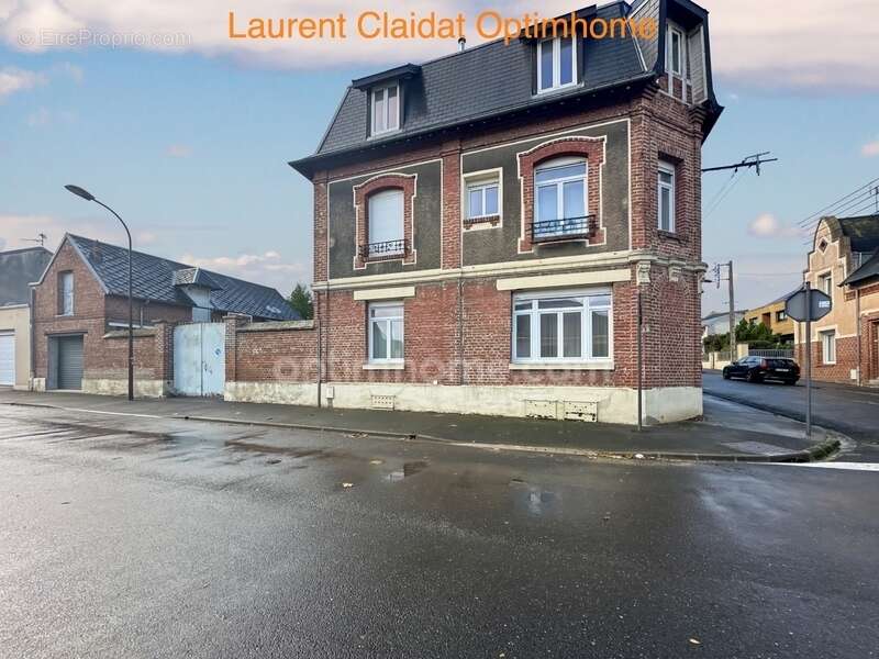 Maison à SAINT-QUENTIN