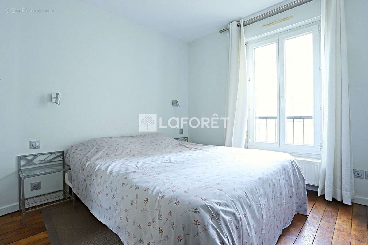 Appartement à PARIS-14E