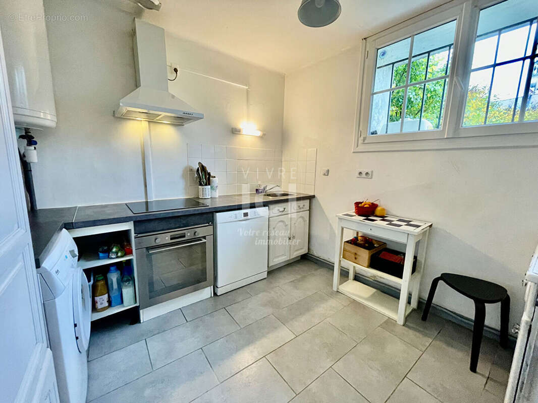 Longere - 65m² - 2 chambres - bourg- locataire en place - photo 10