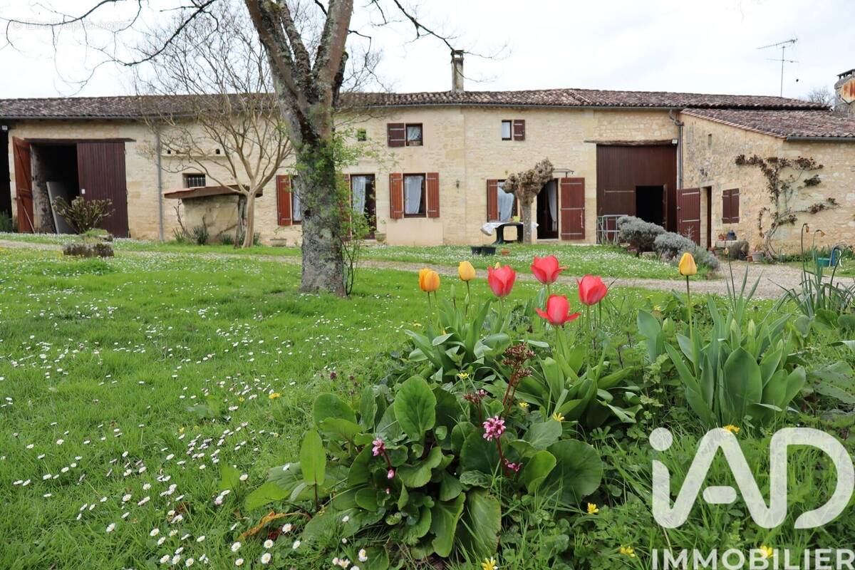 Photo 1 - Maison à NAUJAN-ET-POSTIAC