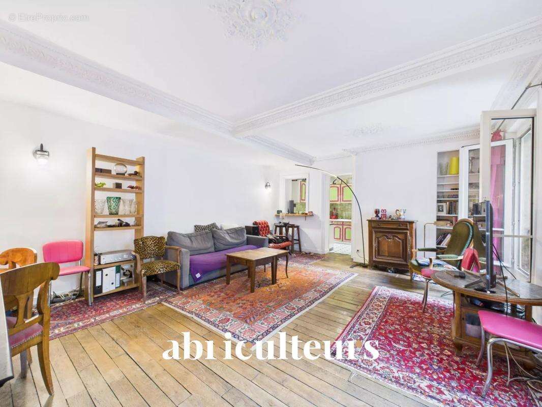 Appartement à PARIS-10E