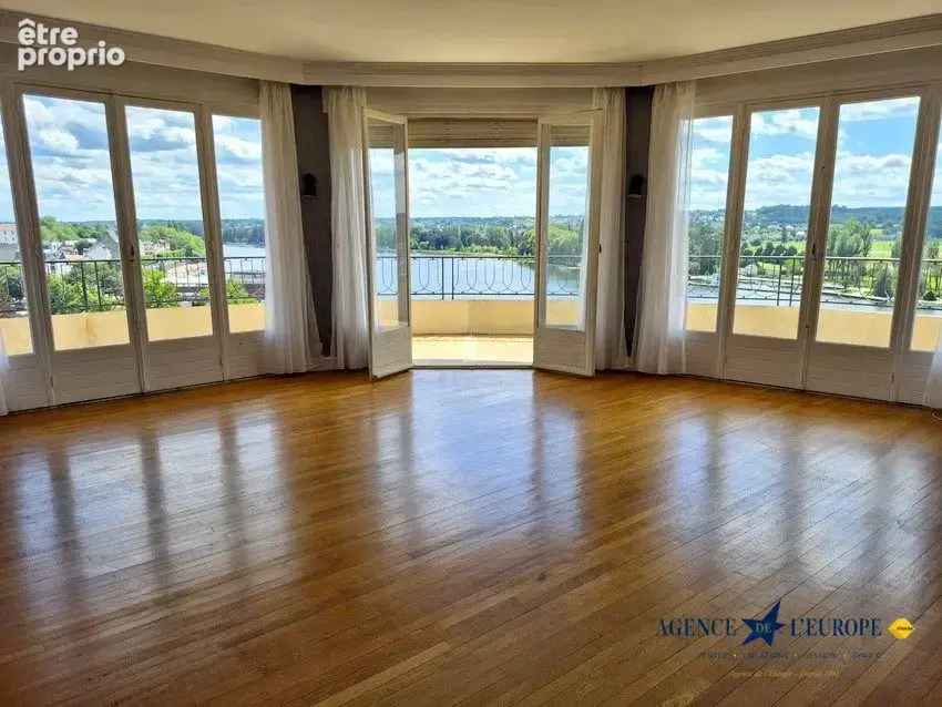 Appartement 107 m² à Vichy  - photo 2