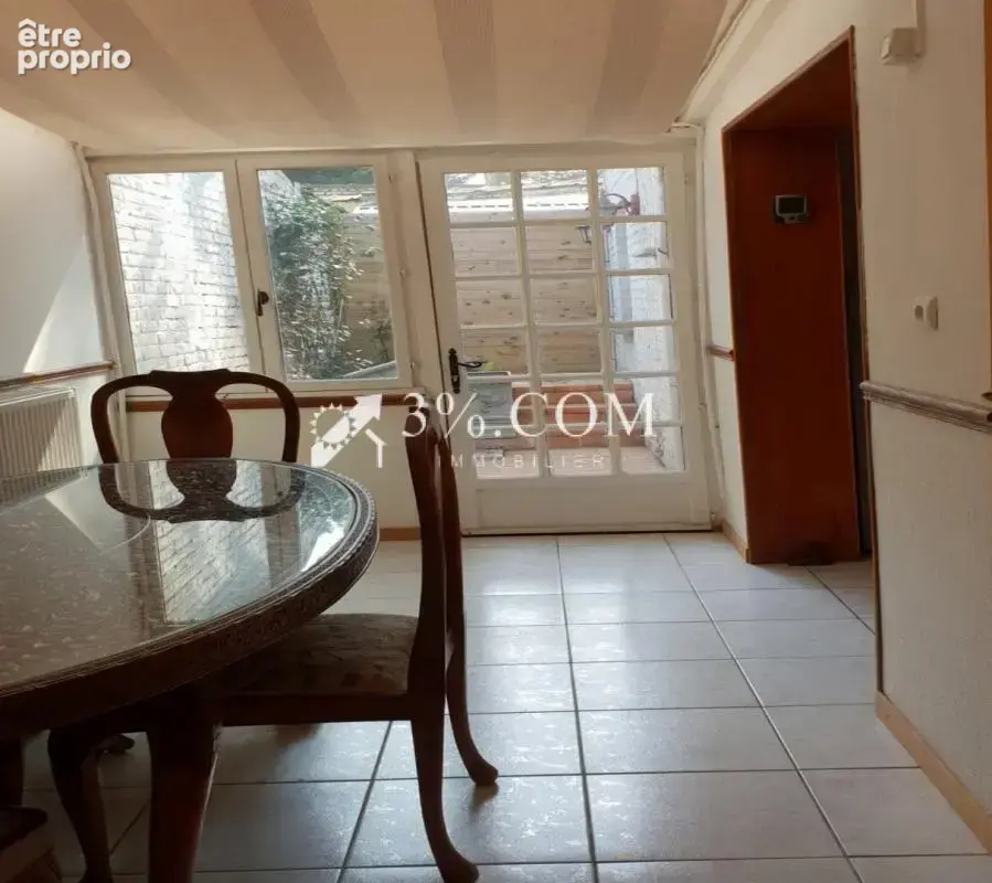 3%.COM-Roubaix, immeuble de rapport 95m2 avec extérieur - photo 3