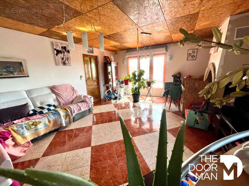 Maison à VAL-DE-MEUSE