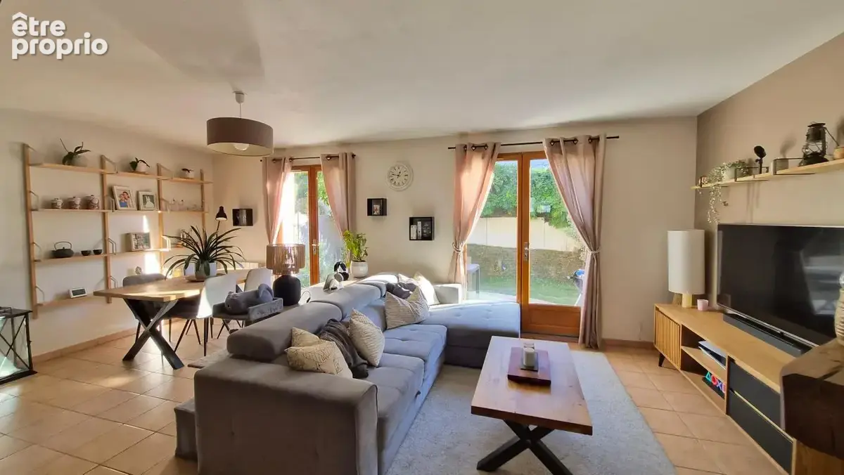 T4, 78 m², garage 13,7 m², jardin, excellent état, expo Sud - photo 3
