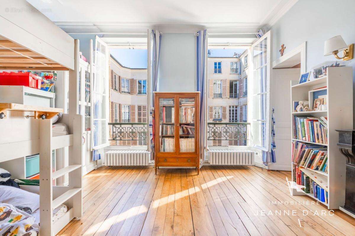 Appartement à VERSAILLES