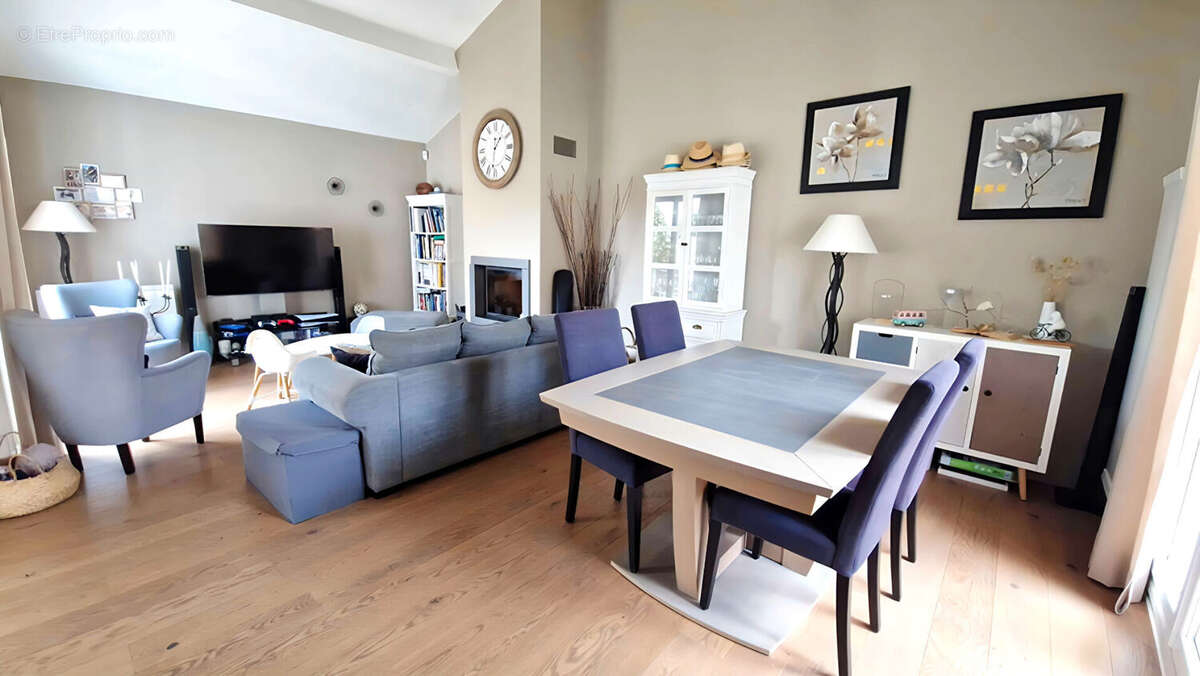 Maison à JOUY-EN-JOSAS