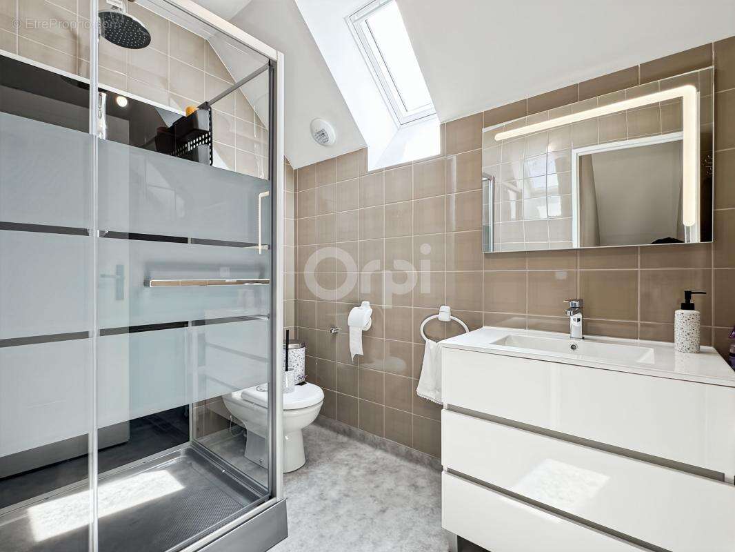 Maison 6 pièces de 198 m² - photo 15