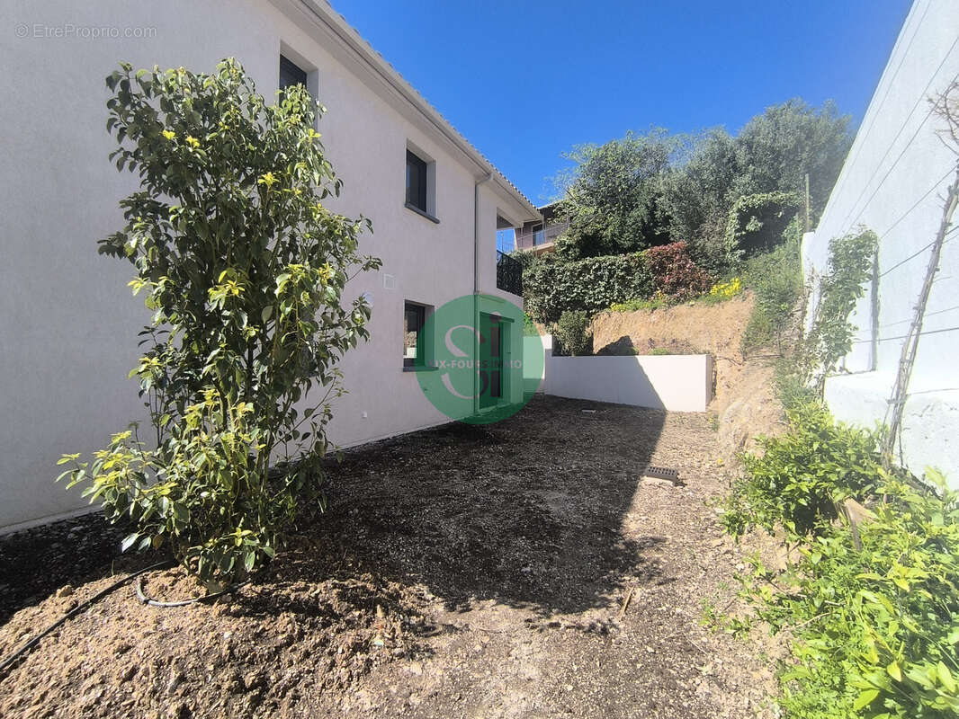 Appartement à SIX-FOURS-LES-PLAGES