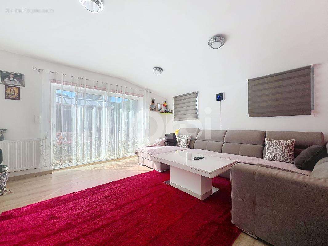 Maison à TERRASSON-LAVILLEDIEU