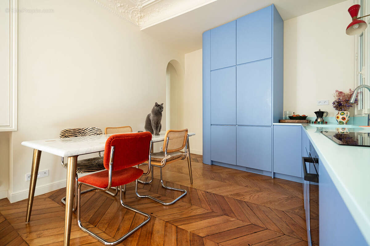 Appartement à PARIS-10E