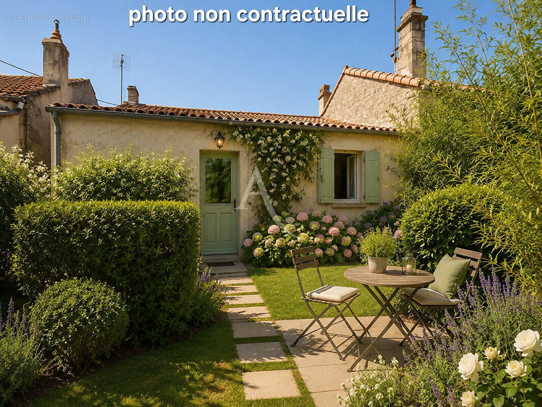 Maison à SAINTES