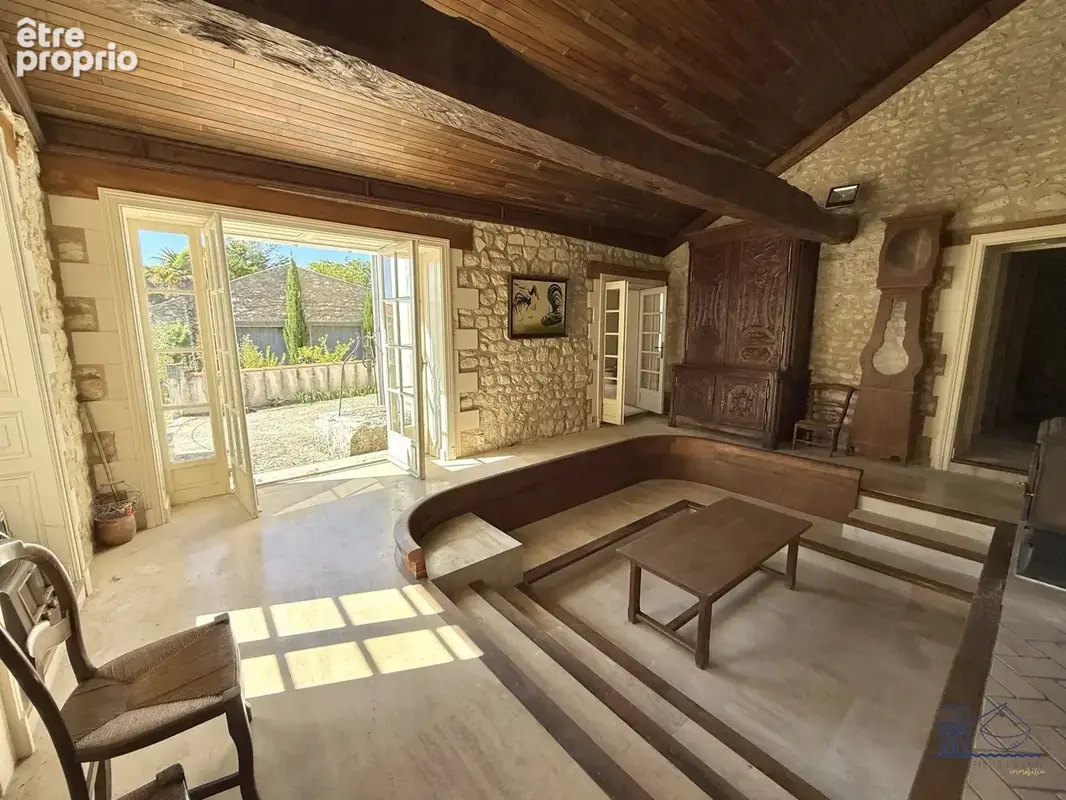 Maison 6 pièces 165 m² à vendre à Saint-Fort-Sur-Gironde (17240) - photo 2