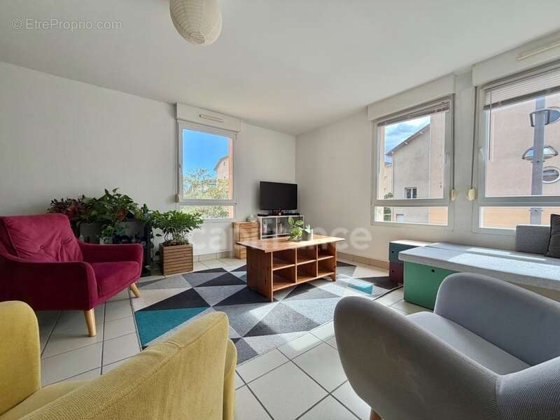 Appartement à RIORGES