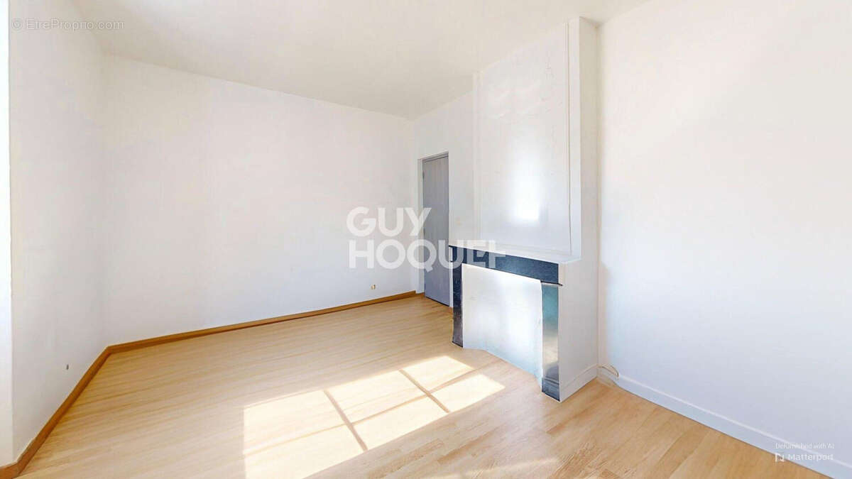 Immeuble de rapport A VENDRE à PODENSAC - photo 7