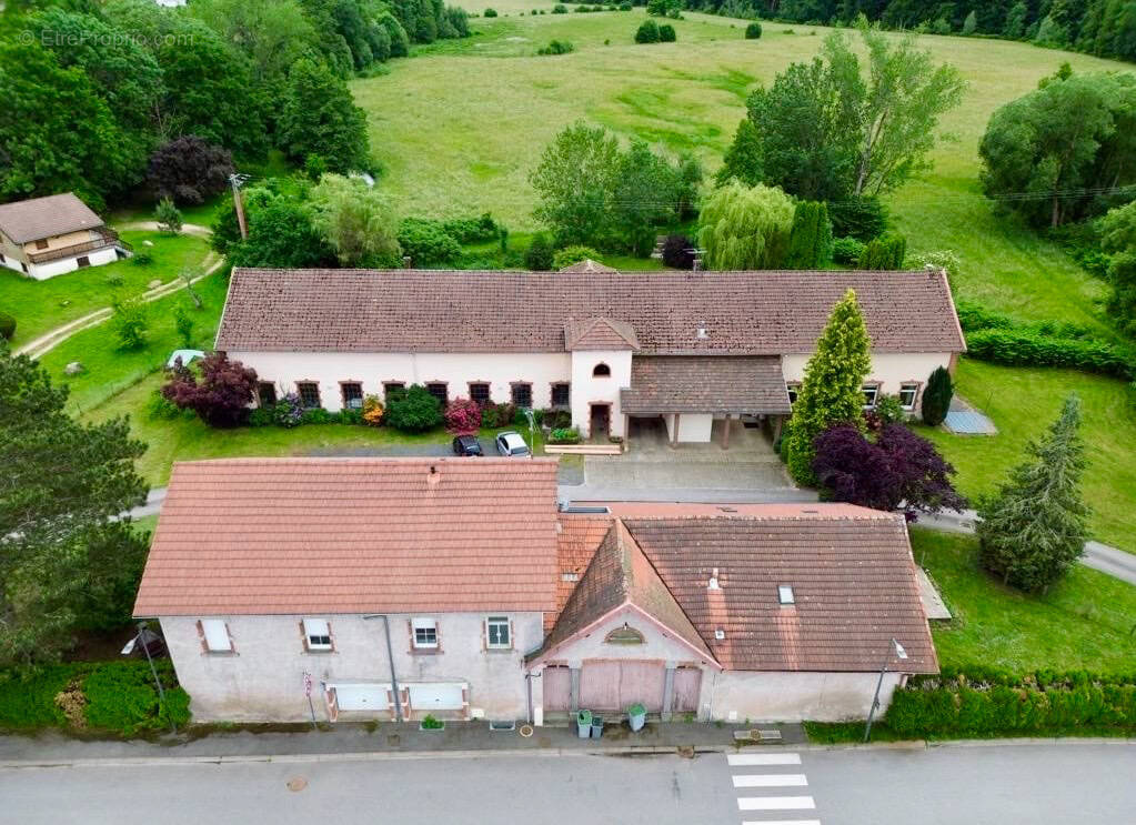 Appartement à GRANGES-SUR-VOLOGNE