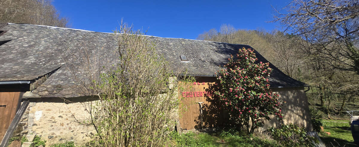 Maison à SAINT-BONNET-ELVERT