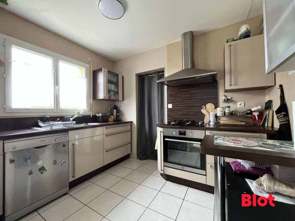 Maison 97 m² à Le Petit-Fougeray  - photo 7