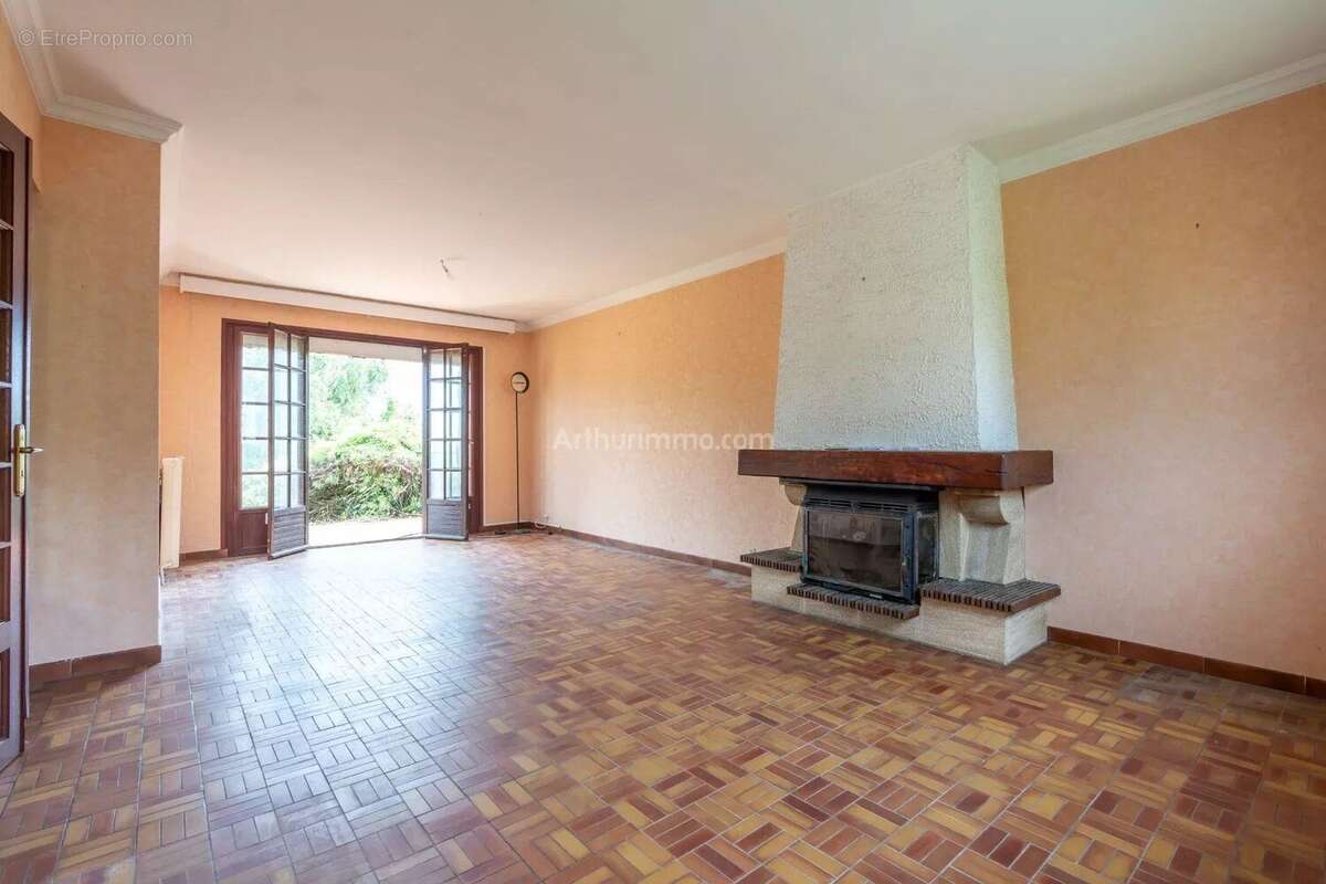 Maison à THORIGNY-SUR-MARNE